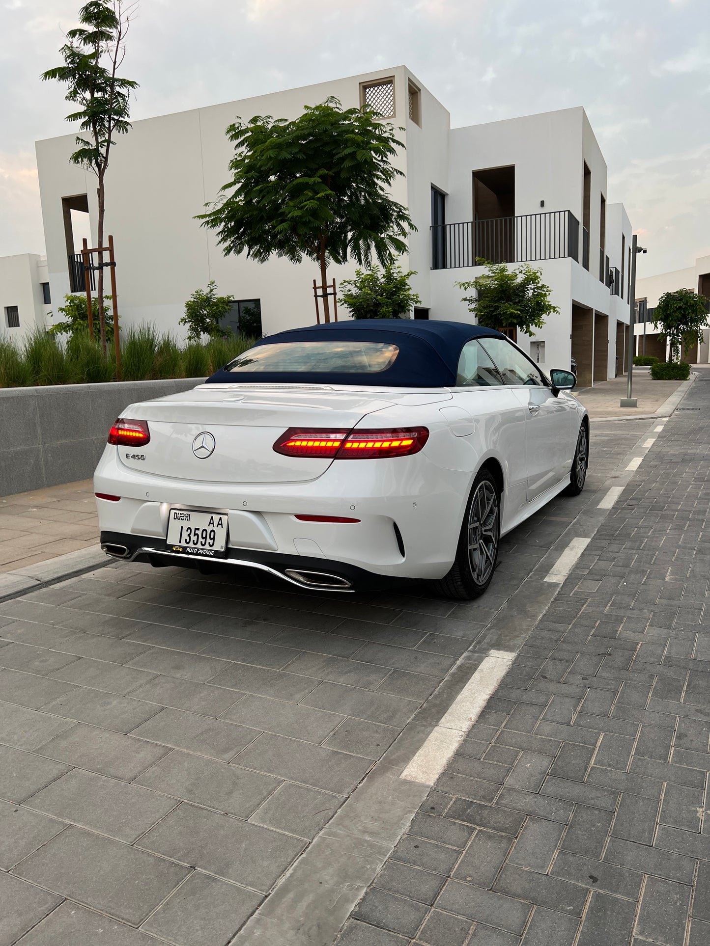 MERCEDES E450 CONVERTIBLE