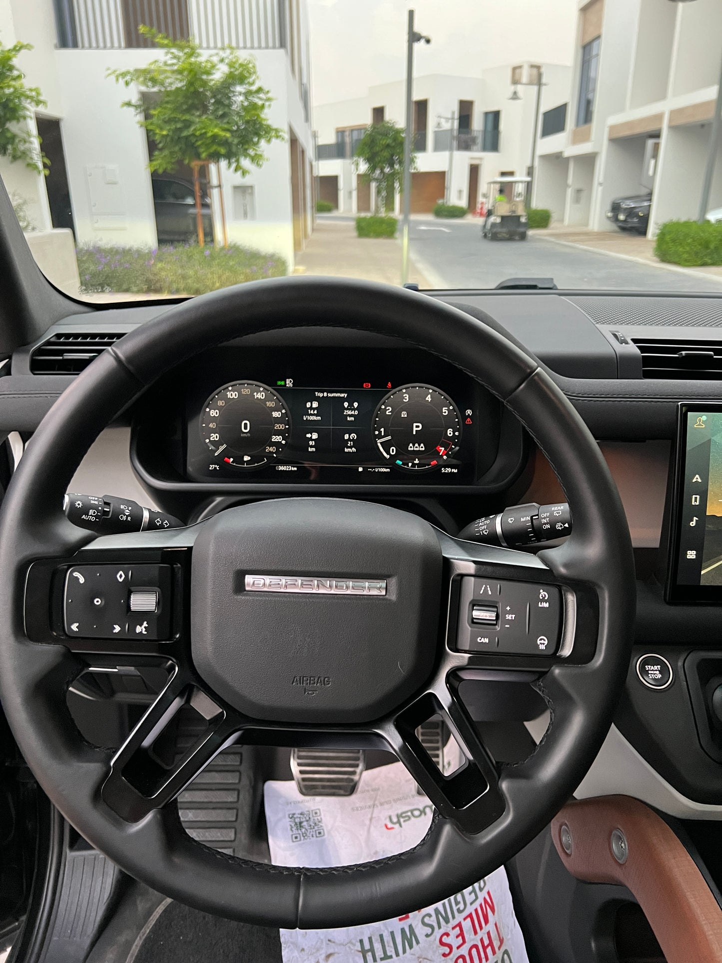 LAND ROVER DEFENDER 110