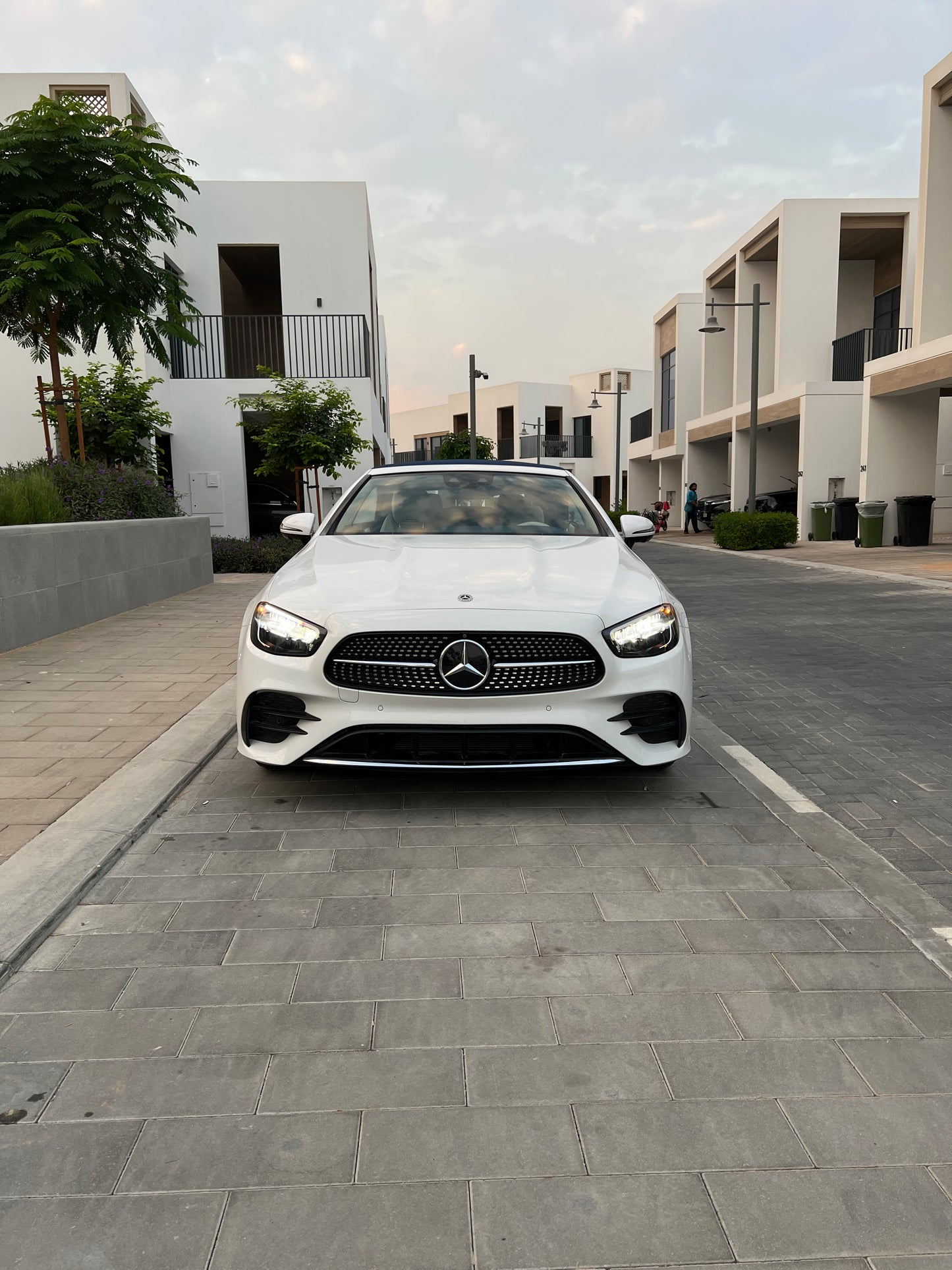 MERCEDES E450 CONVERTIBLE