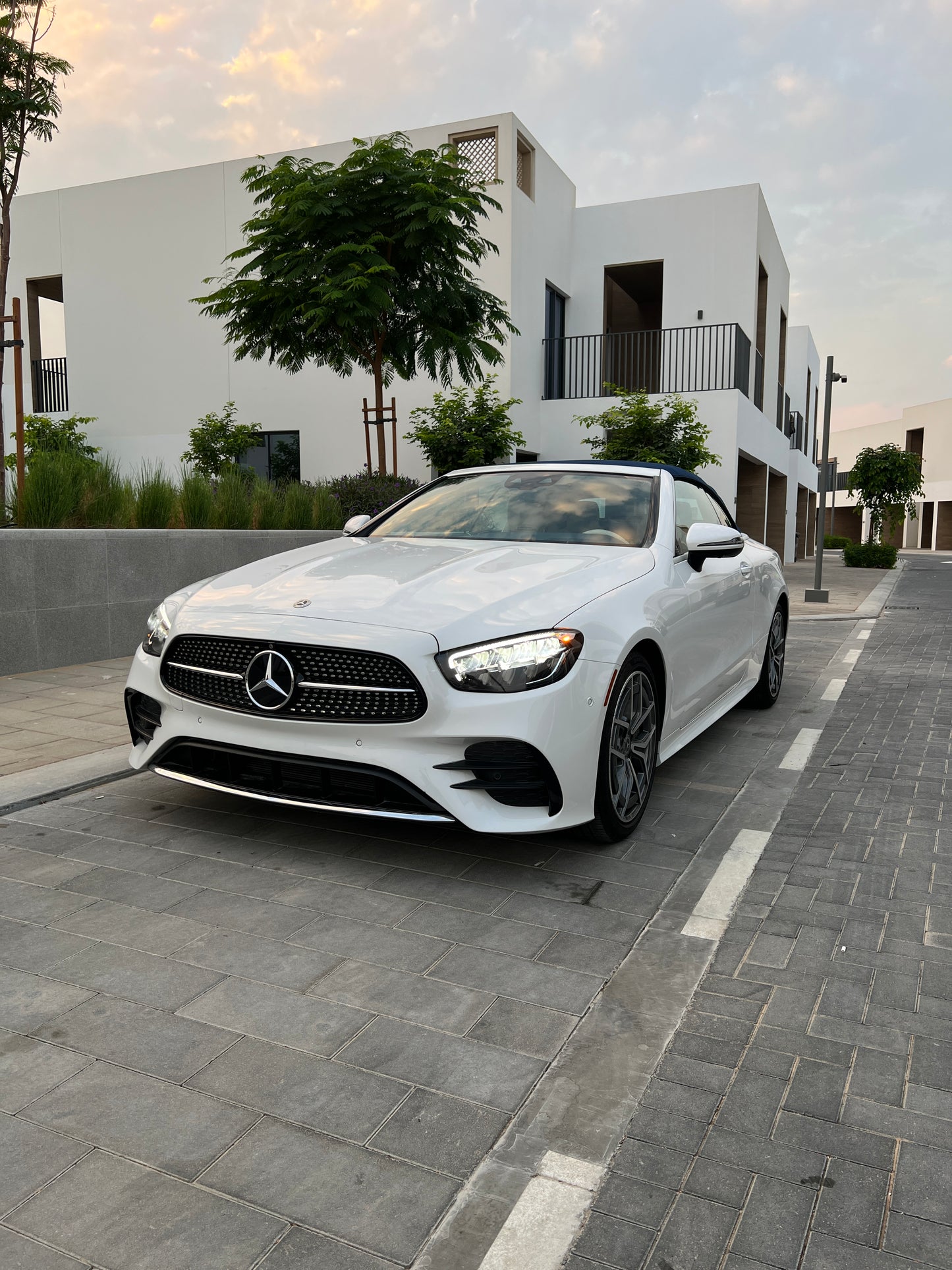 MERCEDES E450 CONVERTIBLE