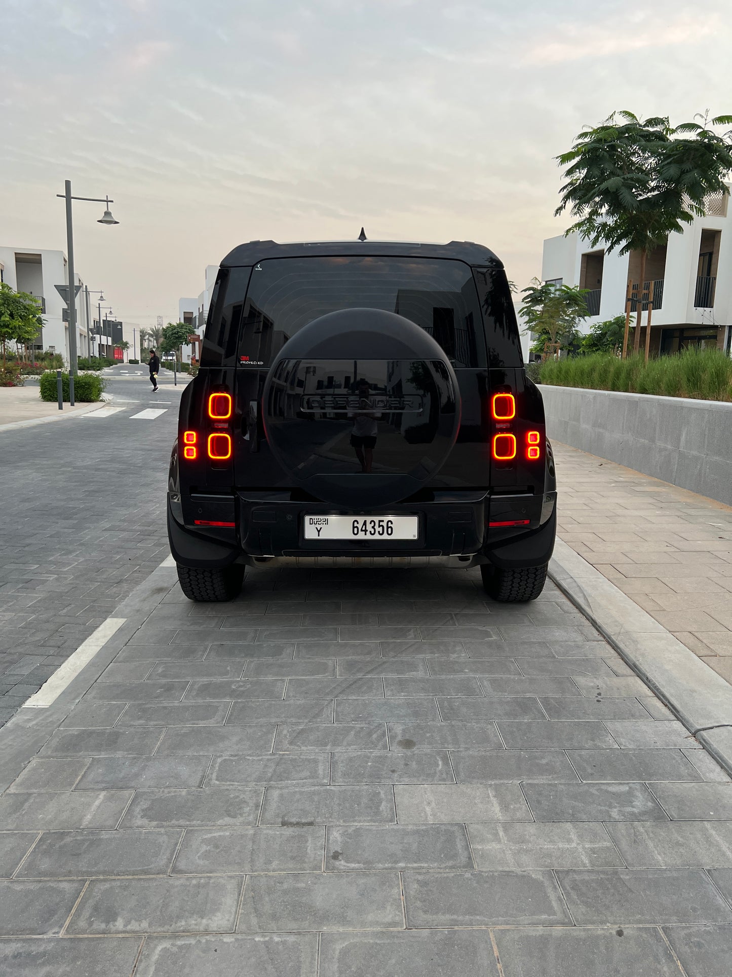 LAND ROVER DEFENDER 110