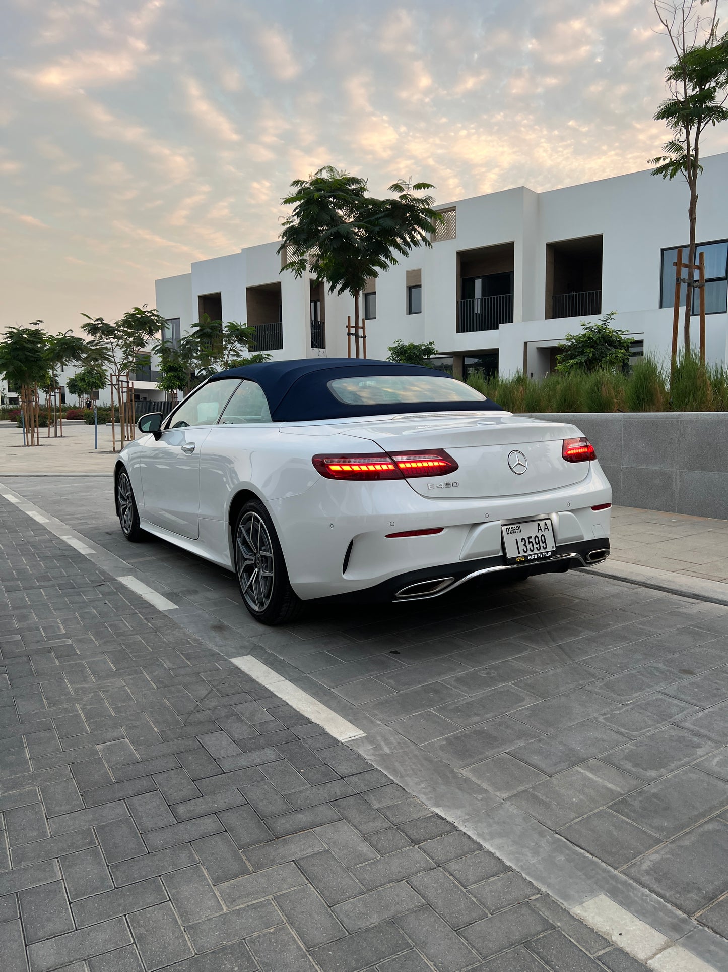 MERCEDES E450 CONVERTIBLE