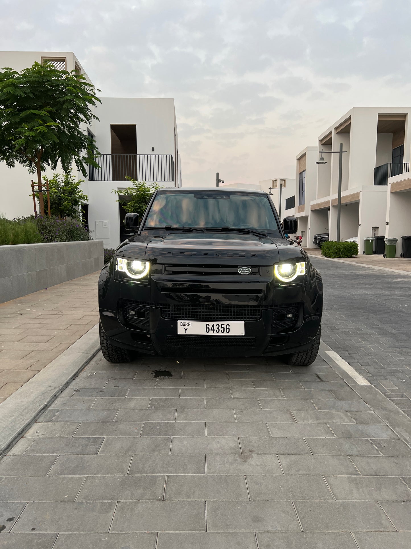 LAND ROVER DEFENDER 110